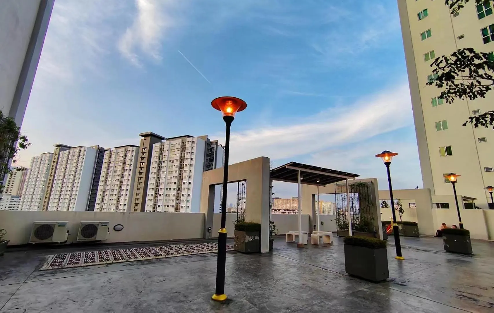 Lavender Sea View Suite - Balcony Suite 舒适海景公寓 Jelutong